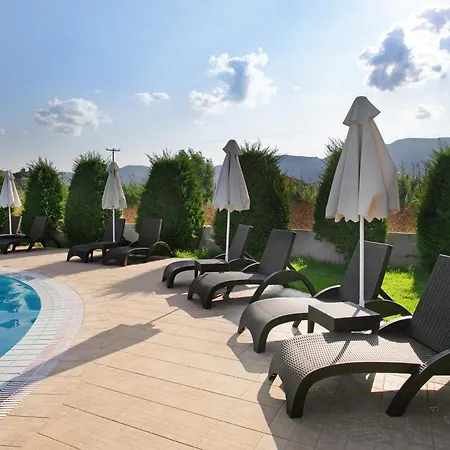 Eleni's Garden 3 * 알리카나스